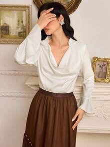 Modelyn 法式荷叶边领喇叭袖女式衬衫 - 杏色 - 查看 4