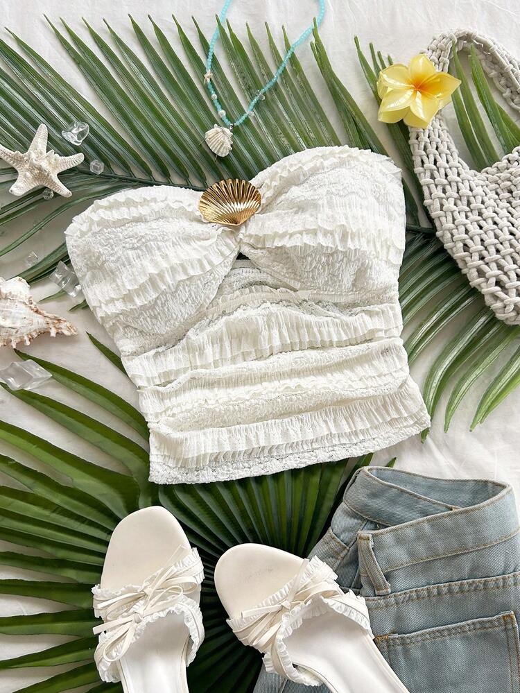 Soleia Women's Vacation White Knit Texture Cropped Camisole Top With Front Hollow Heart Metal Buckle Decor, Fitted & Slimming, Suitable For Party, Date, Afternoon Tea, Beach, Music Festival, Carnival - White - View 7