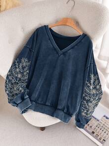 CosyJoli 春季大码休闲V领水洗雪花刺绣长袖套头T恤 - 藏蓝色 - 查看 4