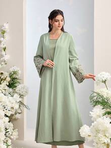 Al Najma 女士花卉刺绣拼接长袖优雅长袍 - 綠色 - 查看 5