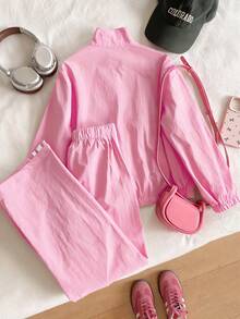 SHEIN 两件套少女套装，包括一件撞色条纹拉链外套（饰有刺绣蝴蝶结）和一条松紧腰长裤，非常适合青春期前的女孩。复古运动风套装，适合日常出行、运动健身、与闺蜜旅行等各种场合，四季皆宜。 - 粉色 - 查看 2