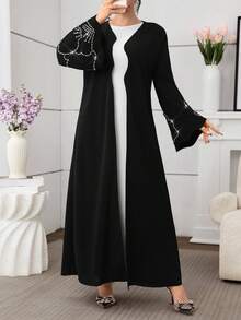 Al Najma Women's Black Twist Bubble Sleeve Elegant Arabic Abaya Robe, Spring/Summer - Black - View 5