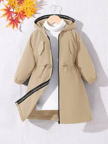 SHEIN 女童休闲字母装饰宽松文字织带连帽口袋中长款派克大衣，风衣，梭织双排扣翻领宽松长款防风外套，休闲军装风，适合通勤和户外活动，春夏秋冬皆宜，Y2K金属夹克，Y2K风格，女童款。返校季，母女亲子装。 - 駝色 - 查看 3