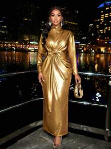 SOLERSUN Váy dự tiệc thu/đông cho nữ, vải dệt kim bóng, kim sa vàng, cổ cao, cổ đứng, tay áo trễ vai, tay dài, nút kim loại, trang trí, xếp nếp, khóa kéo sau, viền rộng, váy maxi - Vàng - Xem 1