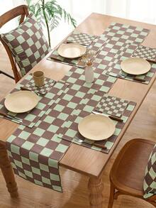 Khăn trải bàn kiểu Bắc Âu đơn giản, họa tiết kẻ caro xanh lá cây (1/2/4 chiếc), thích hợp cho bàn ăn, quán cà phê, sân hiên ngoài trời vào mùa xuân, ban công và trang trí dã ngoại trong vườn. Chất liệu giả vải lanh dày dặn, kết cấu tinh tế, thích hợp cho mọi mùa, có thể giặt, là món quà lý tưởng. Kích thước 30x45cm. - màu xanh lá - Xem 5