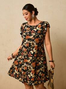 SHEIN VCAY 大码女式碎花圆领荷叶袖休闲连衣裙 - 黑色 - 查看 2