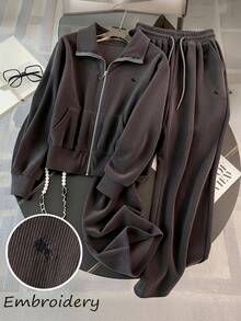 SHEIN LUNE Bộ đồ nữ cỡ lớn, kiểu dáng thường ngày, màu đất, thêu họa tiết, có dây rút, chất liệu nhung kẻ, gồm áo khoác dài tay và quần, thích hợp cho mùa Thu/Đông. - Cà phê nâu - Xem 1