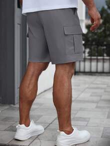 Manfinity RelaxMax Men's Casual Cargo Pocket Loose Shorts - Grey - View 2