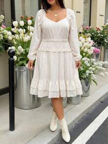 SHEIN LUNE Plus Size White Sweetheart Collar Long Sleeve Pleated Ruffle Hem Dress,Autumn Curve Party Women's Clothing,Casual Holiday Essentials,Country Outfit - Beige - View 6
