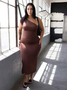 Truni Plus Size Women's Solid Color Sleeveless Ruched Fitted Elegant Dress/Autumn /Winter - Brown - View 3