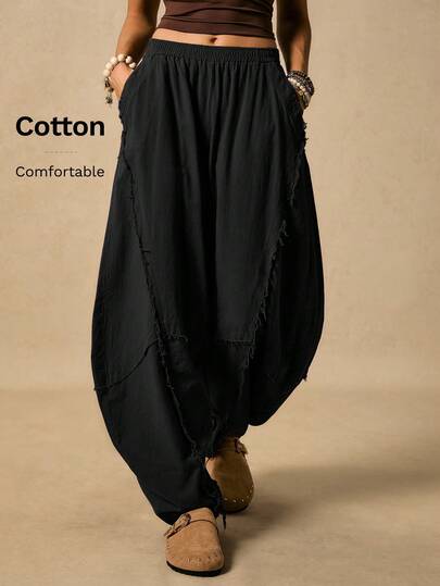 Easelle Dambyxor med banan och rå kant, casual och streetchic, enfärgade och resår i midjan för casual och minimalistisk stil.