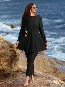 Swim Mulvari 大码女式纯色圆领长袖收腰装饰纽扣两件式比基尼泳衣 - 黑色 - 查看 5