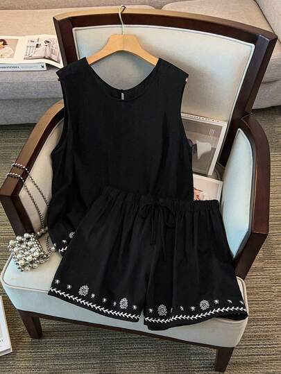 GlowEve CURVE 2pcs Plus Size Women Embroidered Patchwork Drawstring Linen Look Tank Top And Shorts Set, Summer Casual Homewear/Vacation Outfit