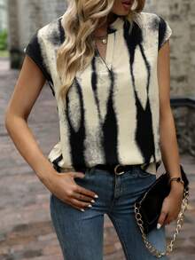 EMERY ROSE Women's Elegant V-Neck Tie Dye Print Short Sleeve Blouse - Multicolor - View 7