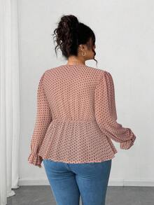 Elenzga 大码女式蓝白碎花腰部荷叶边雪纺衬衫，优雅的花卉饰边设计，适合返校、毕业典礼、情人节、音乐节、母亲节、万圣节、感恩节、复活节、国庆节、舞会、约会、派对、婚礼、户外活动等场合。 - 粉色 - 查看 2