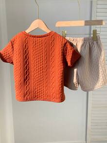 SHEIN Little Byeori 两件套儿童男童休闲日常舒适贴布logo圆领宽松短袖T恤和短裤针织套装 - 彩色 - 查看 6