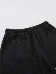 EGENSIO Bộ đồ nam gồm áo polo tay ngắn kẻ sọc in chữ và quần short cạp chun, kiểu dáng thường ngày. - màu đen - Xem 8