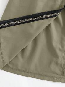 SHEIN 女童休闲字母装饰宽松文字织带连帽口袋中长款派克大衣，风衣，梭织双排扣翻领宽松长款防风外套，休闲军装风，适合通勤和户外活动，春夏秋冬皆宜，Y2K金属夹克，女童，返校季，母女亲子装。 - 薄荷綠 - 查看 10