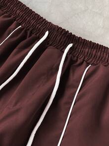 PAVTROS Manfinity Streetrush 2pcs Men's Star Print Short Sleeve Zipper Front Shirt & Shorts Outfit - Burgundy - View 3