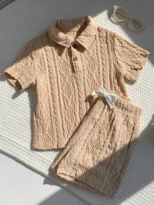 SHEIN 两件套男童纹理面料 Polo 衫（带领和纽扣）和纹理面料短裤套装，舒适休闲假日风格，适合户外玩耍、街头摄影、派对、城市漫步 - 杏色 - 查看 7