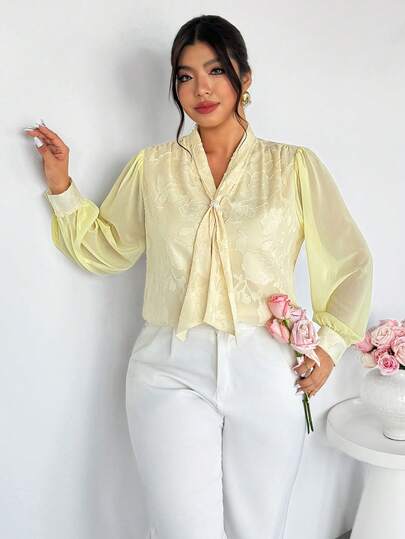 Firerie Plus size damblus med elegant och raffinerad pärlkrage och rynkig textur i chiffong, lämplig för arbete, pendling och vardagsbruk, vår/höst