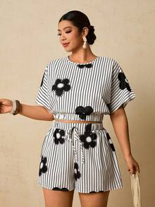 Travachic 大码女式碎花条纹蝙蝠袖衬衫和短裤休闲两件套 - 黑與白 - 查看 4