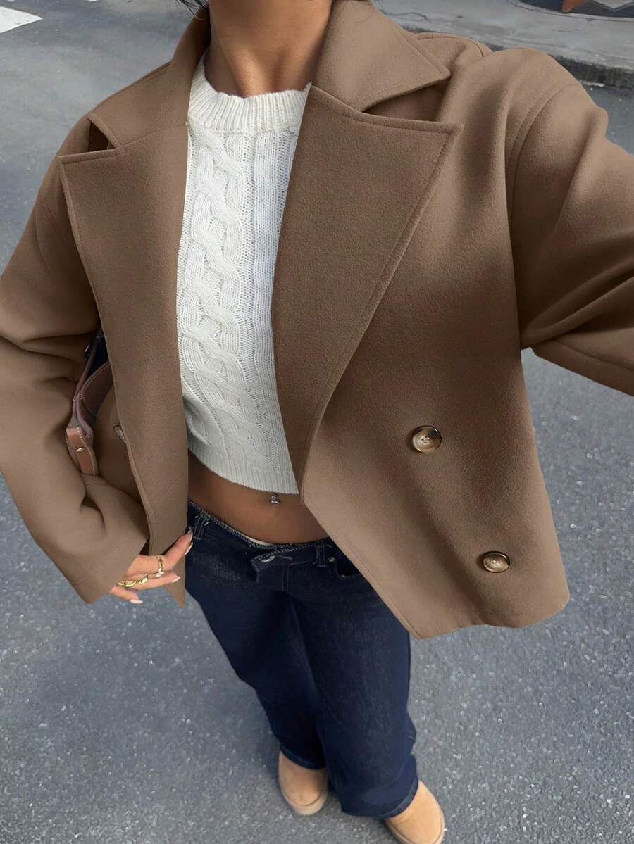 SHEIN Unity Áo khoác ngoài ngắn màu mơ, cổ khoét hai bên, cài nút hai hàng khuy, túi, tay dài, thời trang, đi làm, công sở, thường ngày, thanh lịch, cổ điển, học thuật, hàng ngày, hẹn hò, nữ, thu/đông - màu nâu - Xem 1