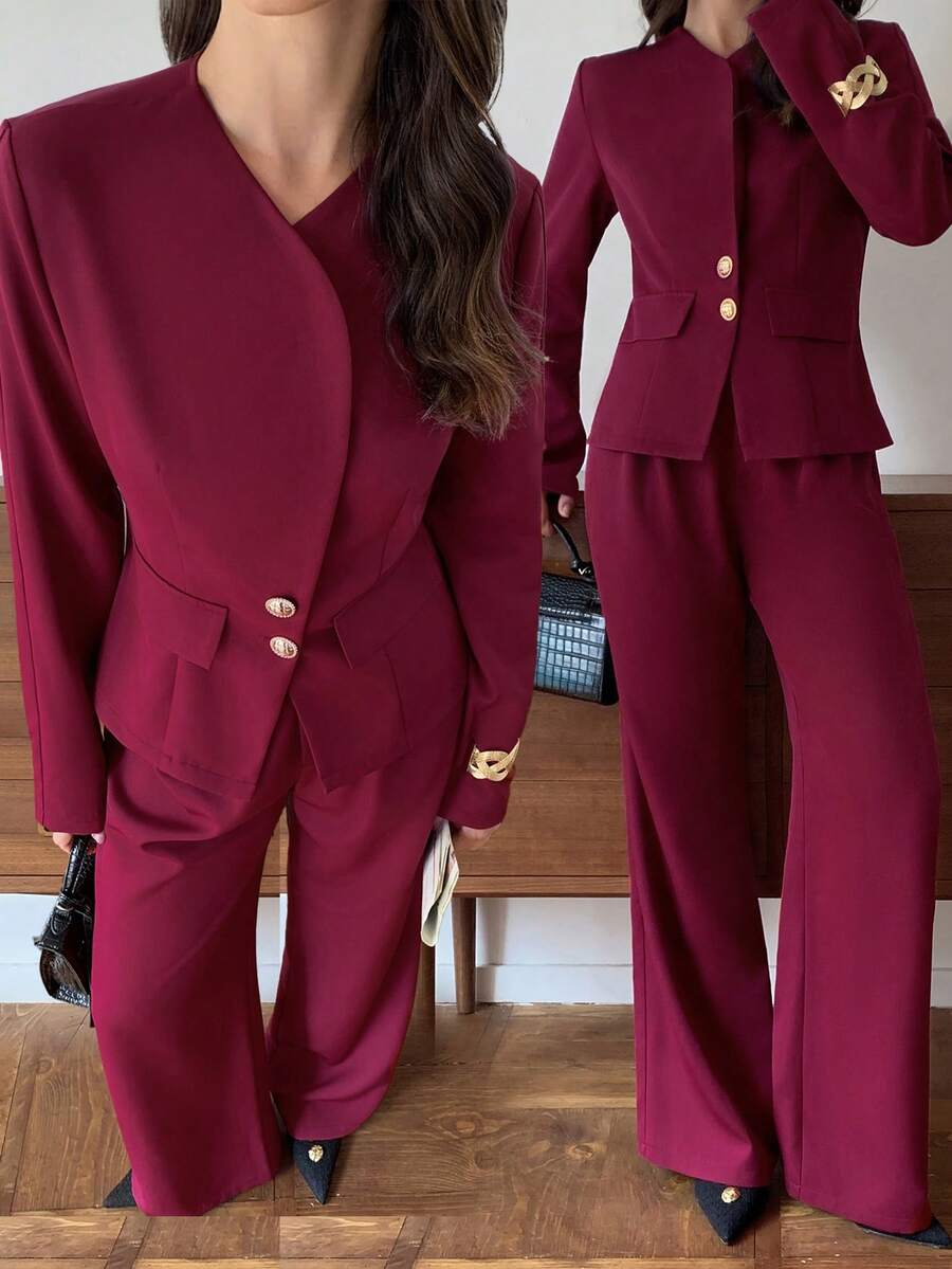 Elyressa Pantalones de traje con cintura ceñida, pierna ancha y plisada, decorados con hebilla de metal en estilo asimétrico y superpuesto, manga larga, conjunto de traje de oficina de estilo francés para dama - Burdeos - Ver 1