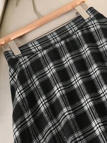 CosyJoli Chân váy dáng chữ A dài đến đầu gối, kiểu vintage kẻ caro màu cà phê, cỡ lớn, phong cách thường ngày. - Đen và trắng - Xem 3