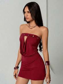 SHEIN TRNDY 黑色金属孔眼镂空露脐吊带连衣裙，性感修身迷你裙，适合派对、休闲街头风，秋冬季穿着。 - 酒紅色 - 查看 7