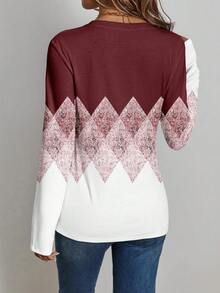 EMERY ROSE Áo thun dài tay cổ chữ V in họa tiết hình thoi ombre dành cho nữ, trang phục thường ngày thoải mái cho mùa xuân và mùa thu. - Màu Đỏ Sâu - Xem 2