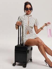 SHEIN BAE 女士优雅浪漫时尚休闲波点雪纺衬衫，饰有缎带，适合春夏穿着；性感优雅的衬衫；可爱衬衫；短袖衬衫；情人节；工作上衣；春假、暑假、婚礼派对、外出、节日等场合的理想之选。 - 杏色 - 查看 6