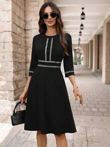 EMERY ROSE 女士圆领七分袖缎带设计优雅中长连衣裙 - 黑色 - 查看 3