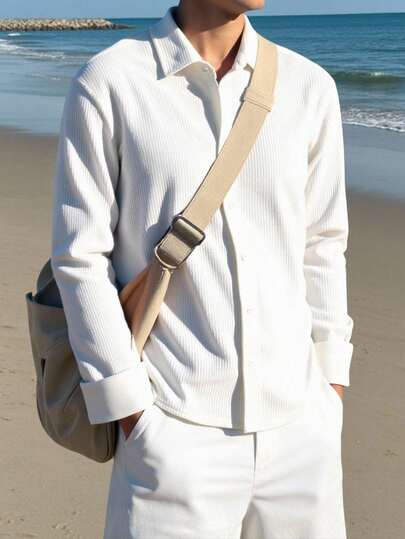 SHEIN Vit plisserad skjorta med texturerat tyg för tonårspojkar, minimalistisk silhuett, fritidsstil, bekväm, moderiktig, mångsidig, mjukt tyg, lämplig för vardagsbruk, skola, utflykter, fester, helgdagar, sommarsemester på stranden