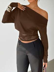 Siren Gaze 女士蕾丝拼接斜肩长袖T恤，秋冬新品 - 棕色 - 查看 7