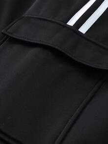 Manfinity EZcore Men's Casual Fashion Street Drawstring Waist Flap Pocket Contrast Striped Side Elastic Cuff Cargo Pants - Black - View 4