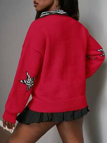 Slaydiva Áo len nữ tay dài cổ polo họa tiết chữ cái và họa tiết da báo, kiểu dáng thường ngày, phong cách đường phố, phù hợp cho mùa thu đông 2025, thích hợp cho đi học, dự tiệc, Halloween, Giáng sinh, đi chơi, sinh nhật, ăn trưa, tiệc tùng, mặc hàng ngày, đi club, phong cách gợi cảm. - Đỏ - Xem 2