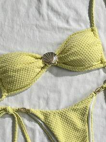 Swim Mod 女士夏季沙滩套装，纯色提花面料吊带性感比基尼套装，饰有贝壳金属装饰 - 黃色 - 查看 3