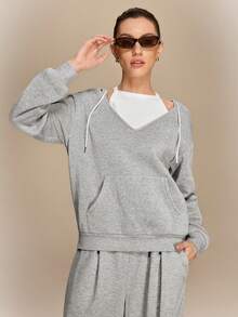 Qadelle Sweatshirt Wanita Lengan Panjang Model Bahu Longgar Warna Polos dengan Saku dan Tali Serut - Grey - View 3