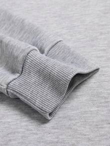 Manfinity LEGND Men's Casual Printed Crew Neck Long Sleeve Sweatshirt - Light Grey - View 4