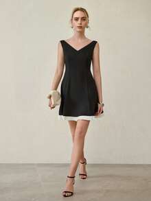 MOTF PREMIUM V-NECK MINIMALIST WAIST CINCHED BODYCON COLOR BLOCK MINI DRESS, VERSATILE FOR DAILY WEAR AND DATES - Black and White - View 3