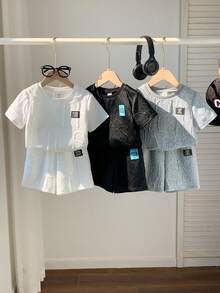 SHEIN 6件套男童纹理面料短袖T恤和短裤套装，每套2件，适合通勤、上学、日常休闲、度假、旅行、运动、儿童服装、学生制服、亲子装、生日派对、春夏季节穿着。 - 彩色 - 查看 2