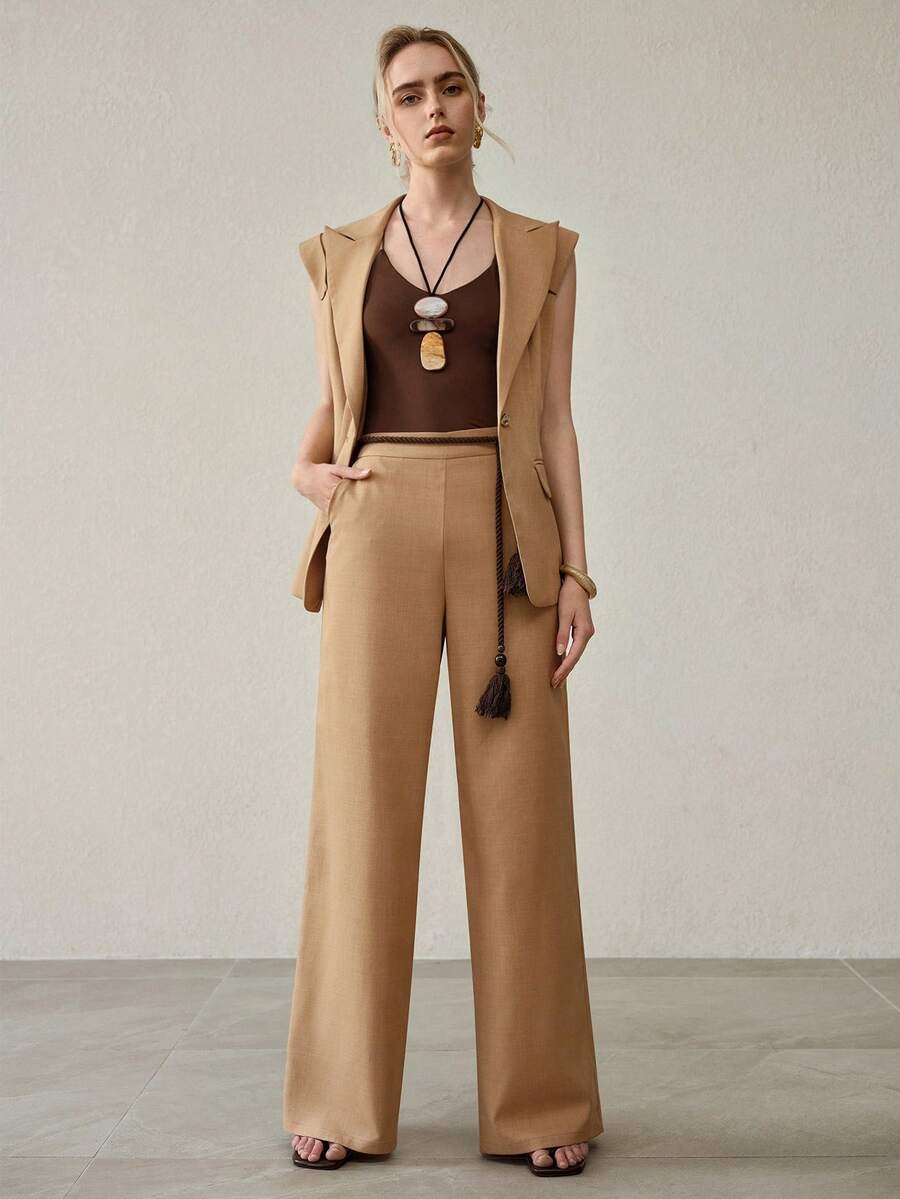 MOTF PREMIUM 常规中腰休闲斜插口袋西装裤，适合通勤和日常穿着 - 卡其色 - 查看 1