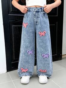 少女可爱风牛仔裤，复古浅蓝色牛仔布，饰有蝴蝶刺绣，宽松直筒版型，面料柔软舒适，适合日常穿着、上学和通勤，春夏秋冬皆宜。 - 淺色水洗藍 - 查看 10