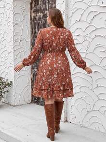 SHEIN LUNE Große Größen V-Ausschnitt Blume Muster Boho-Stil Langarm Kleid, perfekt für Thanksgiving, Silvester und Feiertage - Verschiedenfarbig - Übersicht 2