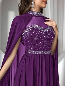 Coutiva 女士水钻和仿珍珠装饰正式晚礼服（重工装饰）紫色晚礼服披肩连衣裙紫色礼服紫罗兰色连衣裙女士晚礼服女士披肩连衣裙紫罗兰色正式礼服水钻装饰连衣裙长款紫色连衣裙装饰正式礼服女士正装 - 紫色 - 查看 3