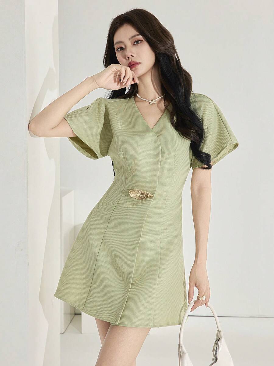 Heiryn Women's New Niche Design High-End Elegant Waist-Cinched Fashionable X-Shaped Silhouette Suit-Style Short Dress - Green - View 1