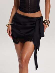 SHEIN BAE 春夏女式纯黑色休闲通勤侧系带撞色蕾丝缎面拼接时尚黑色蕾丝拼接半身裙百搭半身裙情人节工作通勤装外出时尚黑色蕾丝拼接半身裙 - 黑色 - 查看 4