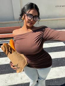 Easura Plus Size Women's Minimalist Off Shoulder Pleated Casual Top - Brown - View 3