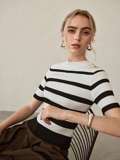 MOTF PREMIUM STRIPED PATTERN GOLD COLOR BUTTON SHOULDER SLIM FIT KNIT TOP